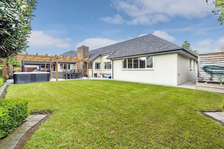 Photo of property in 18 Lochmore Street, Bishopdale, Christchurch, 8051