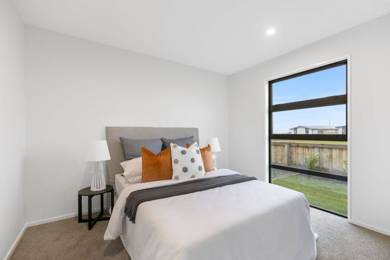 Photo of property in 5 Alex Place, Rolleston, 7614