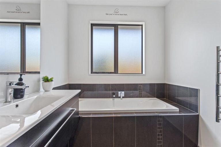 Photo of property in 37 Rawnsley Terrace, Wigram, Christchurch, 8042