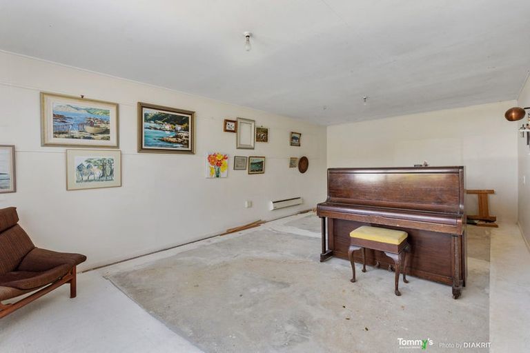 Photo of property in 29 Lucknow Terrace, Khandallah, Wellington, 6035