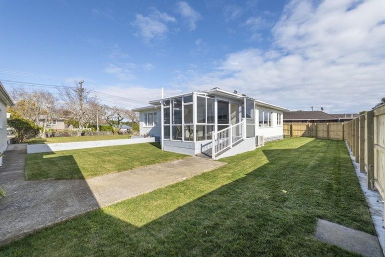 Photo of property in 223 Huatoki Street, Upper Vogeltown, New Plymouth, 4310