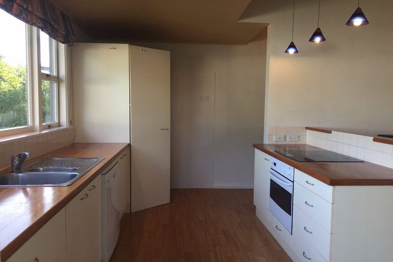 Photo of property in 6 Otara Street, Ilam, Christchurch, 8053