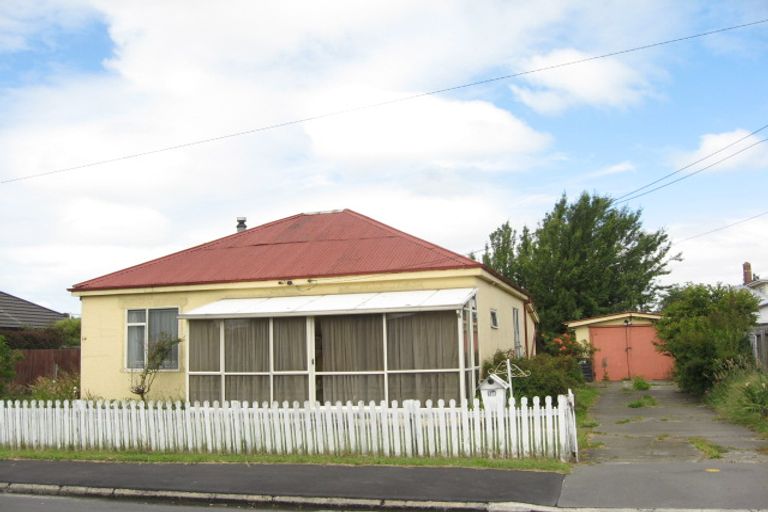 Photo of property in 14 Okeover Street, Woolston, Christchurch, 8062