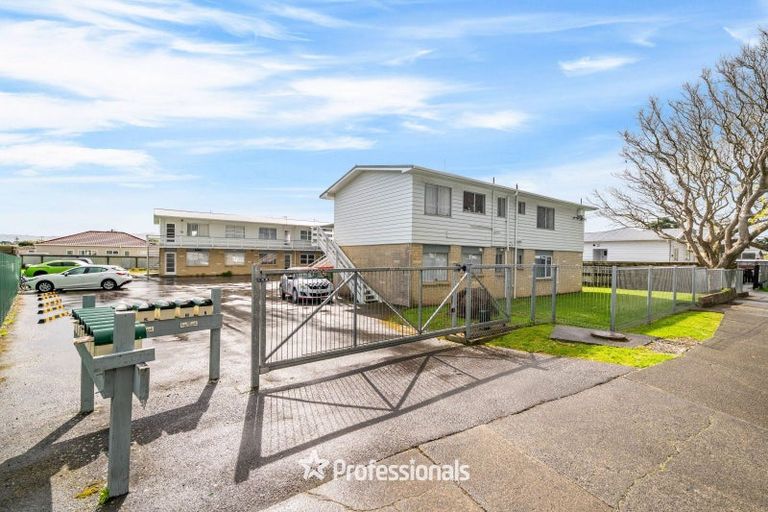 Photo of property in 121-123 Bell Road, Waiwhetu, Lower Hutt, 5010