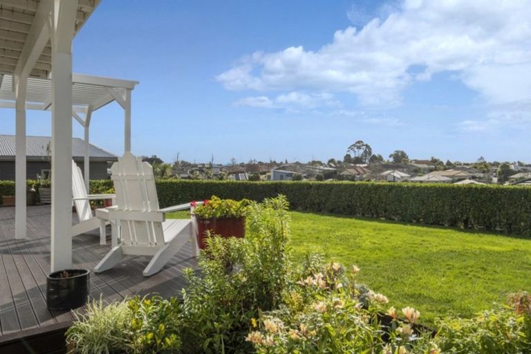 Photo of property in 49 Merriman Place, Pyes Pa, Tauranga, 3112