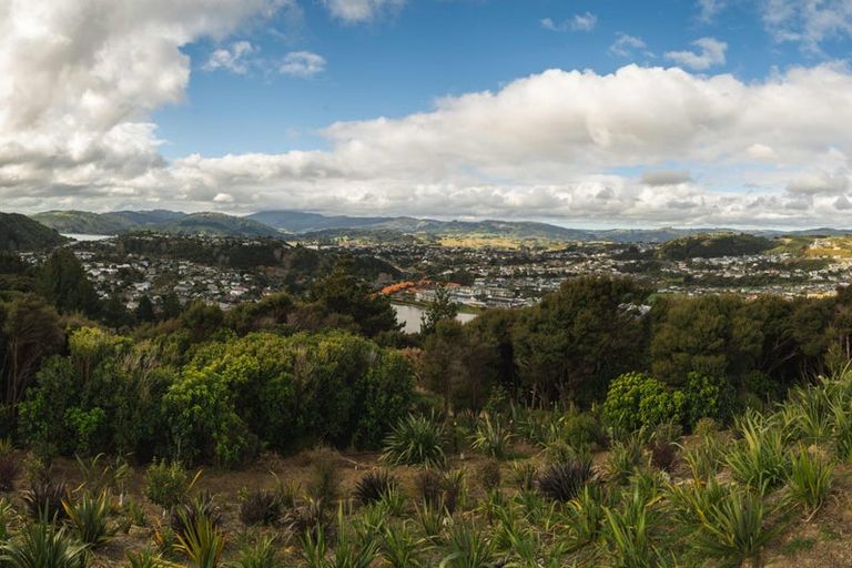 Photo of property in 33 Topsail Way, Whitby, Porirua, 5024