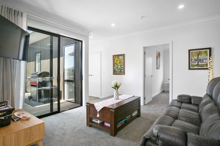 Photo of property in 7 Lewis Way, Cambridge, 3434