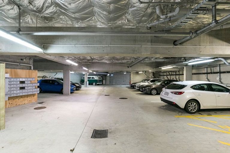 Photo of property in Masina Apartments, 204/80u Riddiford Street, Newtown, Wellington, 6021