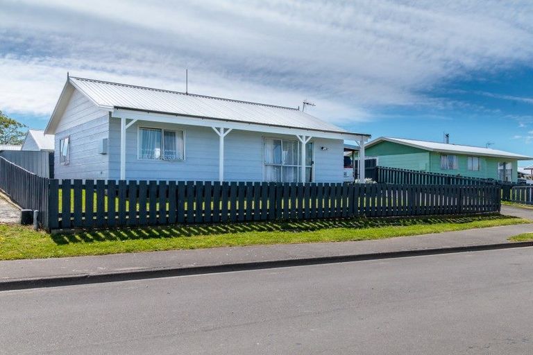 Photo of property in 10a Kilkee Terrace, Flaxmere, Hastings, 4120