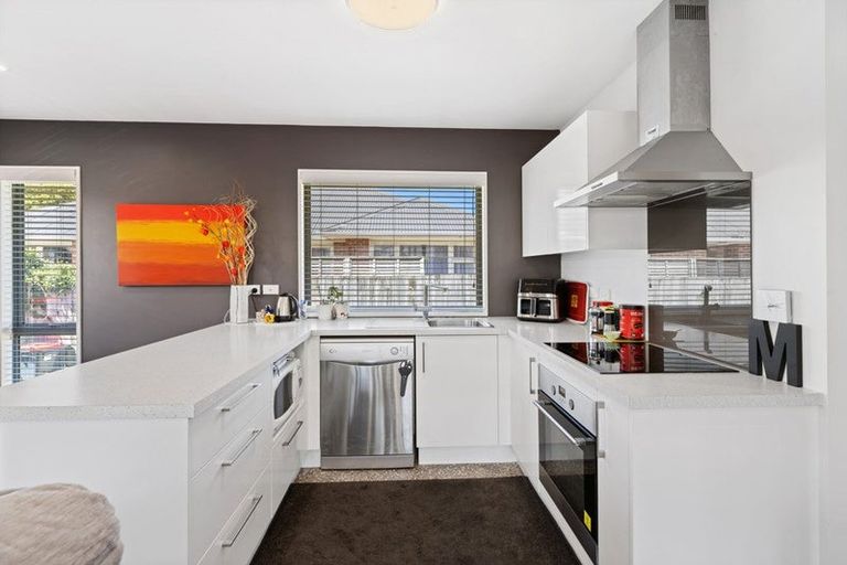 Photo of property in 2/192 Woodham Road, Linwood, Christchurch, 8062