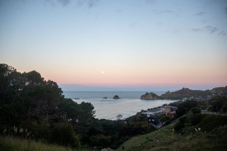 Photo of property in 96 Grange Road, Hahei, Whitianga, 3591