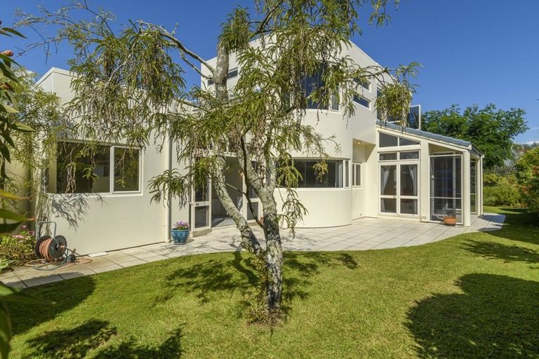 Photo of property in 10 Links View Drive, Omokoroa, 3114