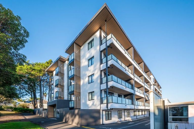 Photo of property in 250 Richmond Road, Clive, 4102