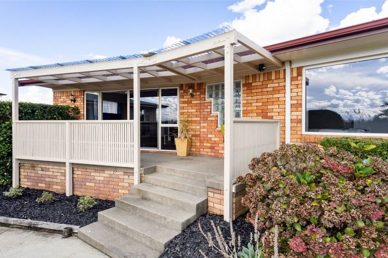 Photo of property in 8 Magenta Place, Dinsdale, Hamilton, 3204