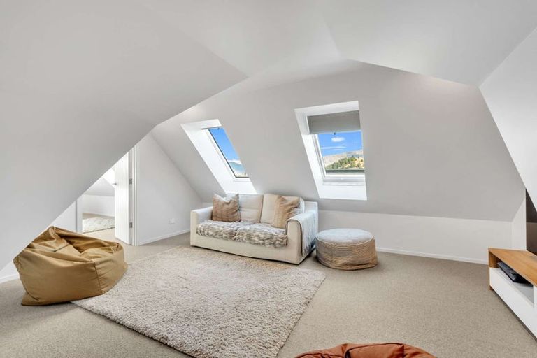 Photo of property in Wooing Tree Vineyard Ltd, 15 Vintage Street, Cromwell, 9310