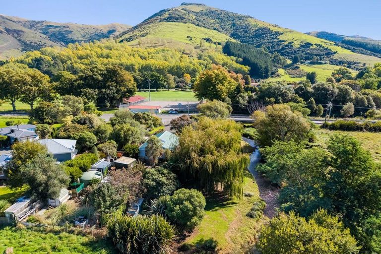 Photo of property in 4312 Christchurch Akaroa Road, Little River, 7591