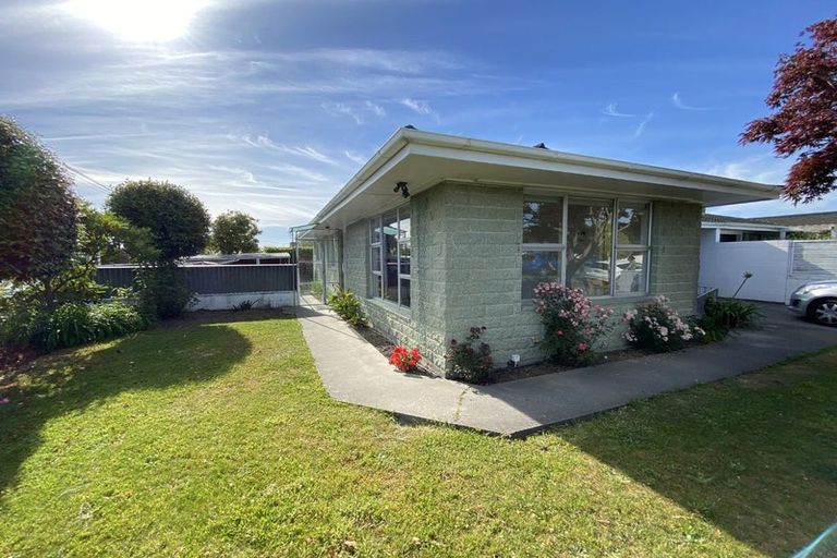 Photo of property in 132 Roydvale Avenue, Burnside, Christchurch, 8053