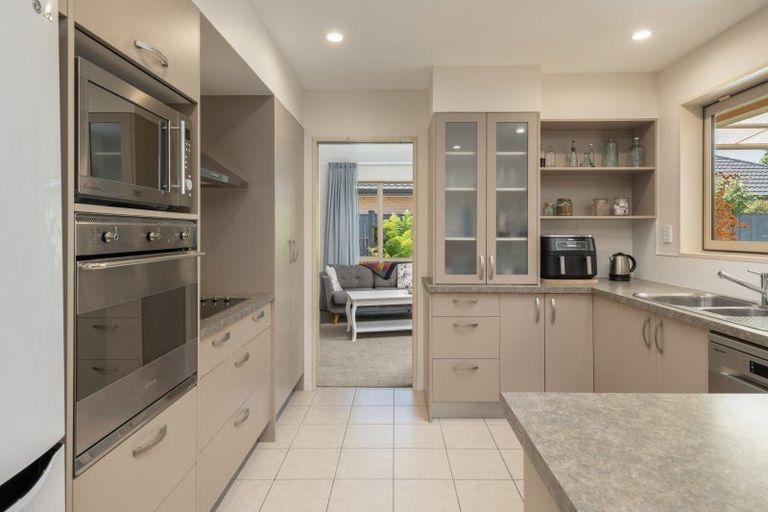 Photo of property in 32 Magnolia Drive, Springlands, Blenheim, 7201