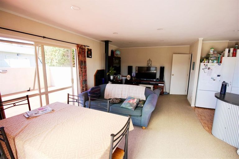 Photo of property in 16 Lee Street, Whitianga, 3510