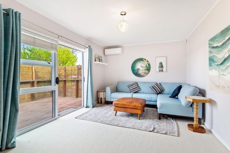 Photo of property in 699 Te Atatu Road, Te Atatu Peninsula, Auckland, 0610
