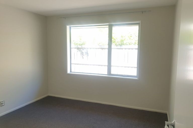 Photo of property in 12 Anglem Way, Northwood, Christchurch, 8051