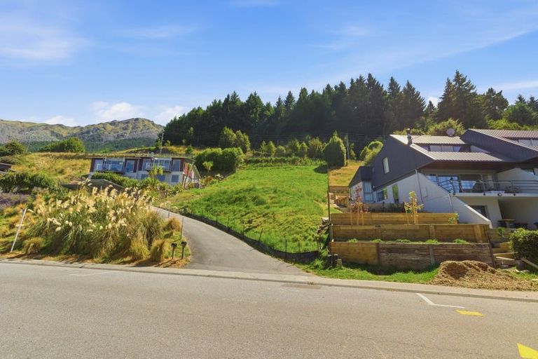 Photo of property in 10 Sainsbury Road, Fernhill, Queenstown, 9300