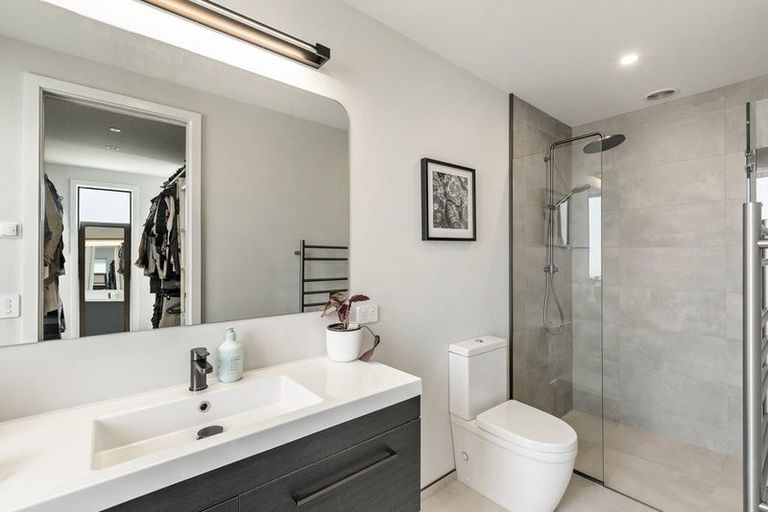 Photo of property in Northlake, 8 Linnburn Road, Wanaka, 9305