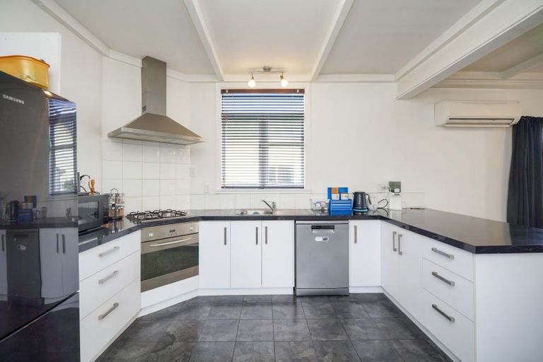 Photo of property in 27 Arthur Street, Winton, 9720