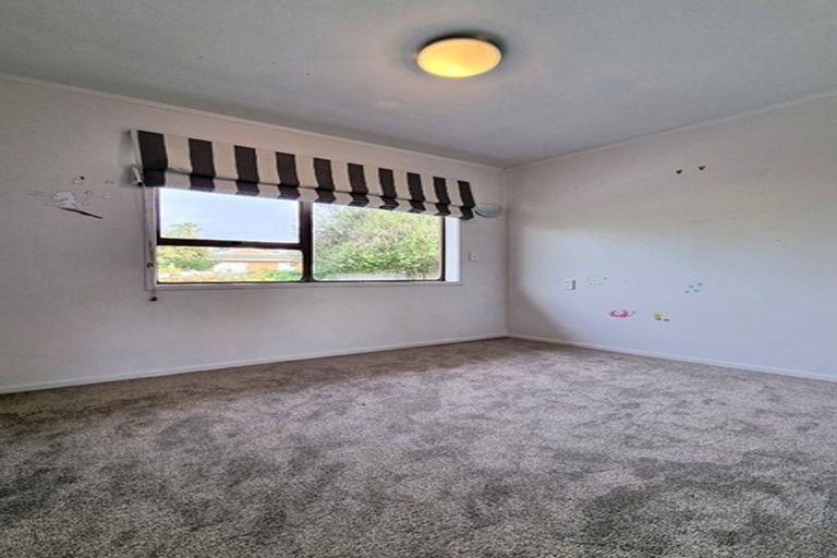 Photo of property in 9b Thorburn Avenue, Red Beach, 0932