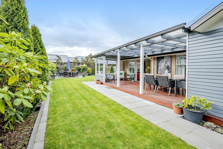 Photo of property in 24 Cairnbrae Drive, Prebbleton, 7604