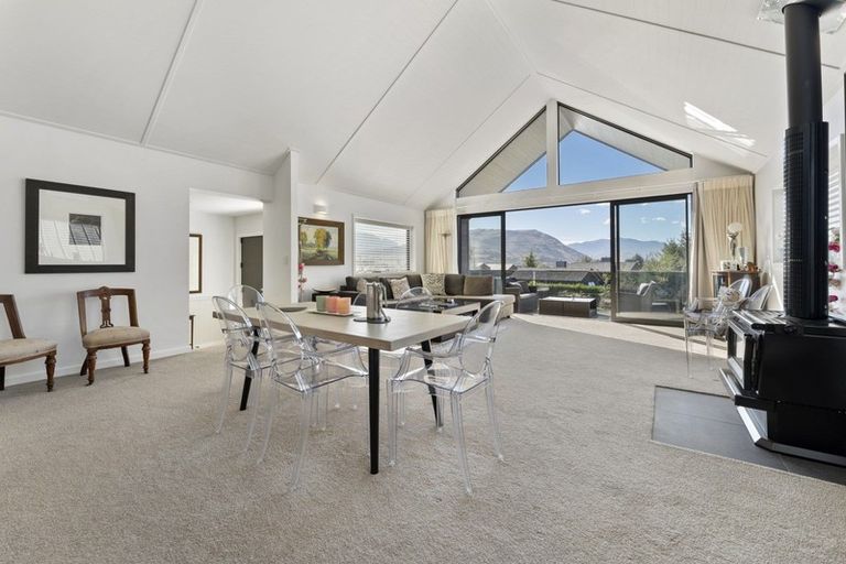 Photo of property in 37 Mcadam Drive, Jacks Point, Queenstown, 9371