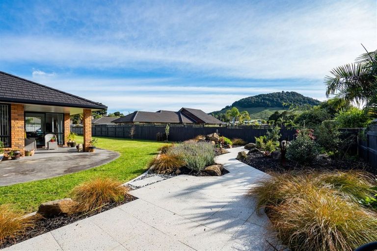 Photo of property in 3 Mcainch Place, Te Kamo, Whangarei, 0112