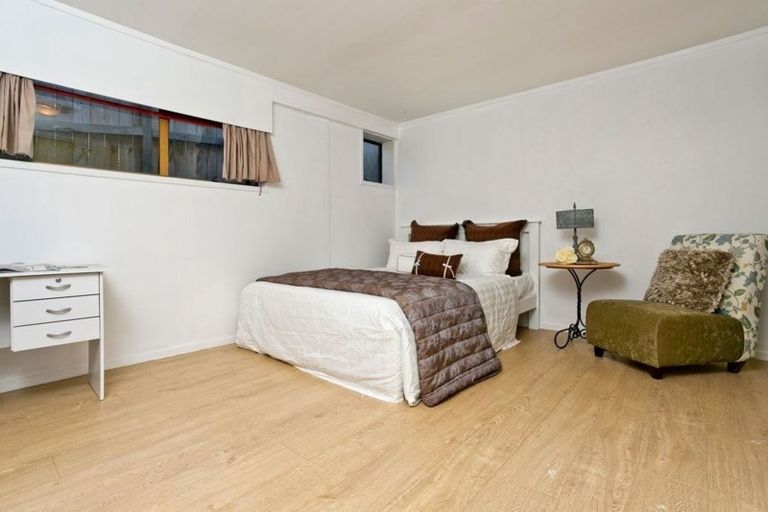 Photo of property in 223 Glamorgan Drive, Torbay, Auckland, 0630