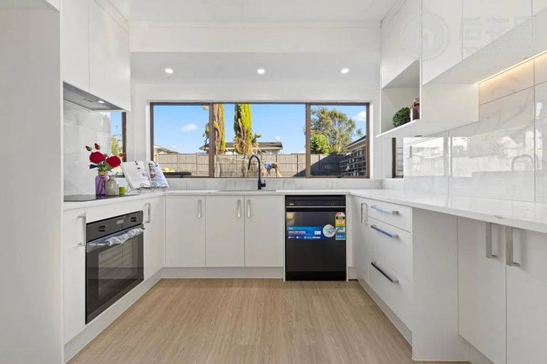 Photo of property in 2/258 Great South Road, Takanini, Auckland, 2112