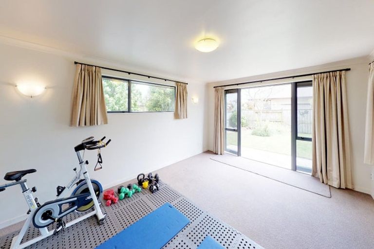 Photo of property in 16 Masefield Terrace, Kelvin Grove, Palmerston North, 4414