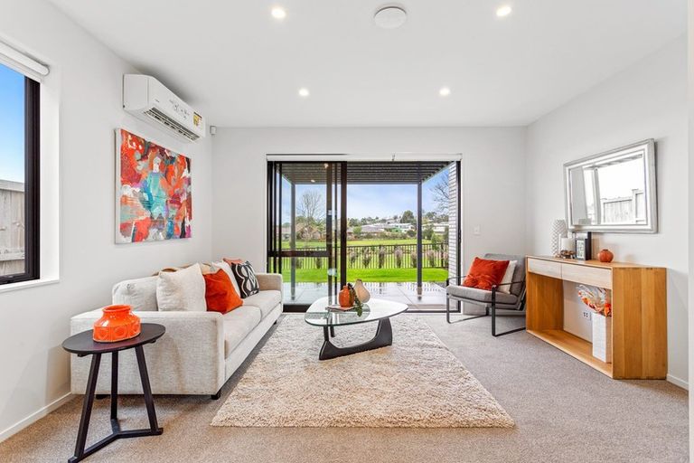 Photo of property in 17 Lady Mckenzie Mews, Takanini, 2112