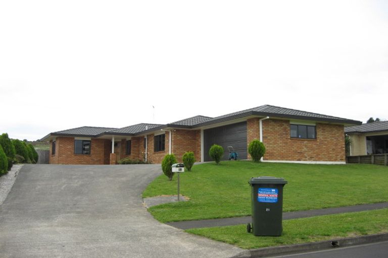 Photo of property in 21 Isabella Drive, Pukekohe, 2120