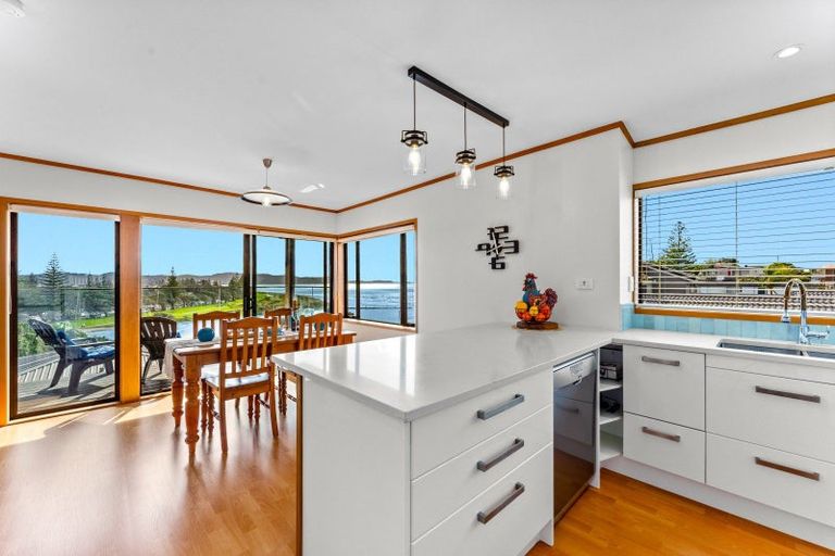 Photo of property in 57 Rosario Crescent, Red Beach, 0932
