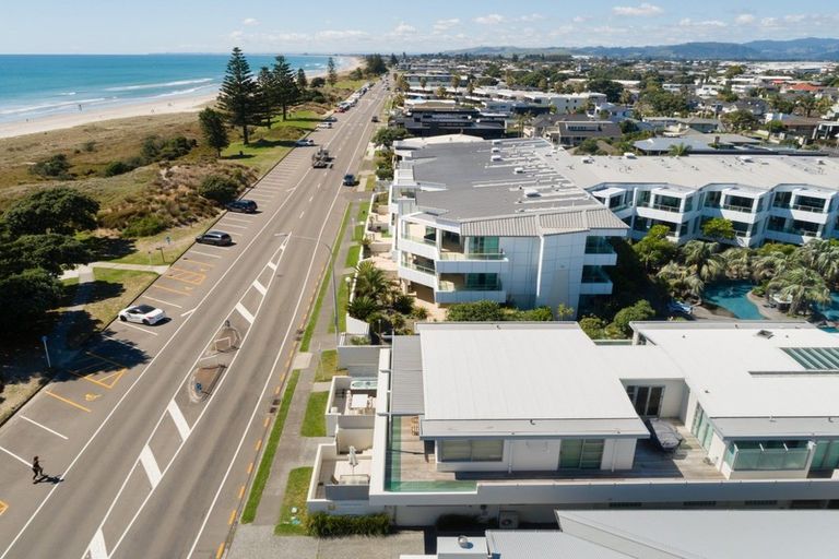 Photo of property in 135 Marine Parade, Mount Maunganui, 3116
