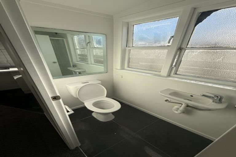 Photo of property in 46 Queen Street, Petone, Lower Hutt, 5012