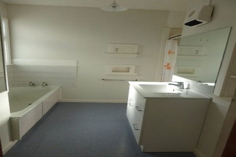 Photo of property in 36 Sylvan Street, Hillmorton, Christchurch, 8024