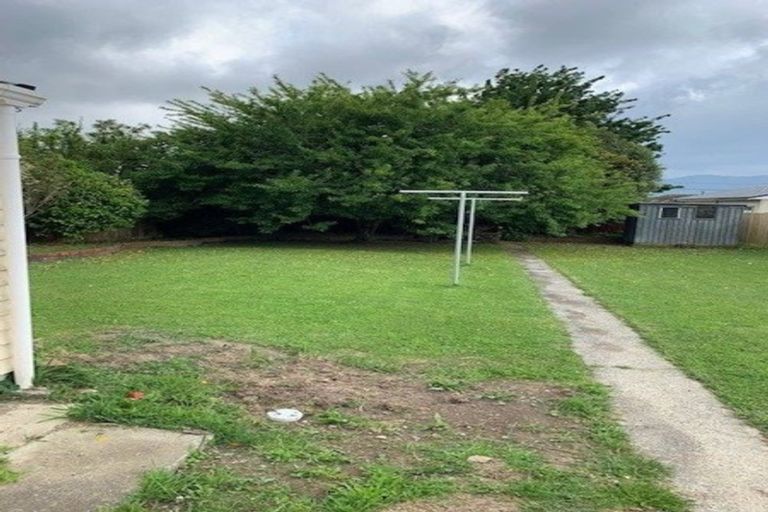 Photo of property in 22 Hay Street, Wainuiomata, Lower Hutt, 5014