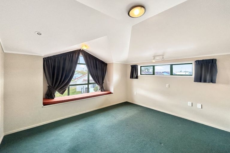 Photo of property in 79 Rangiora Avenue, Roslyn, Palmerston North, 4414