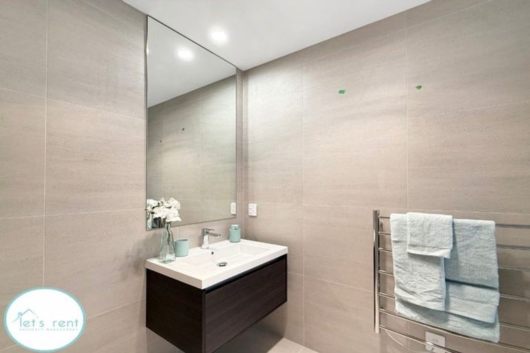 Photo of property in 12 Tara Lane, Manurewa, 2102