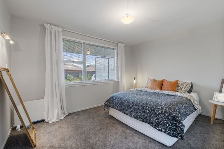 Photo of property in 2/40a Brookside Terrace, Bryndwr, Christchurch, 8053