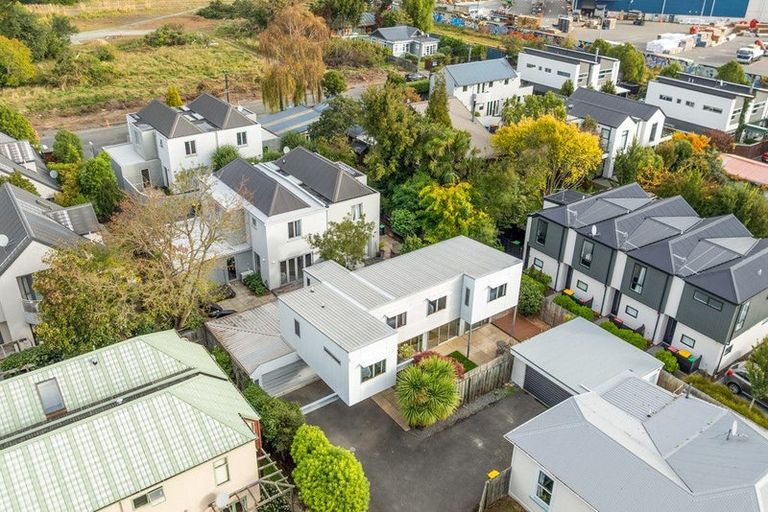 Photo of property in 17 Brockworth Place, Riccarton, Christchurch, 8011