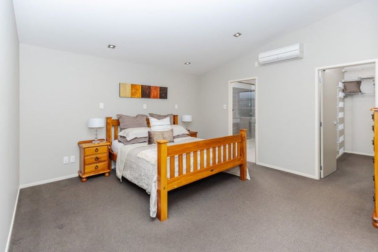 Photo of property in 19 Shalimar Place, Huntington, Hamilton, 3210