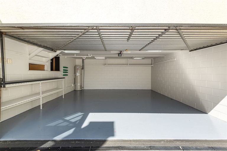 Photo of property in 56 Greendale Avenue, Avonhead, Christchurch, 8042