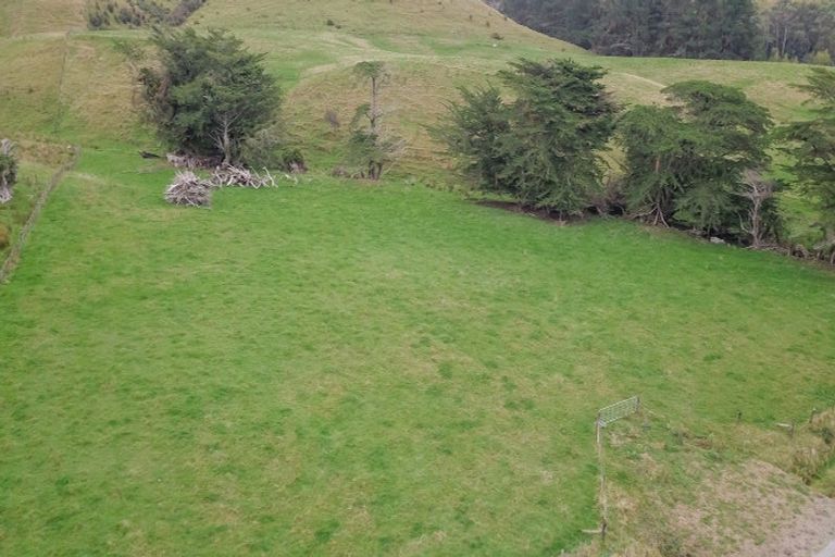 Photo of property in 420 Mangaoranga Road, Eketahuna, 4993