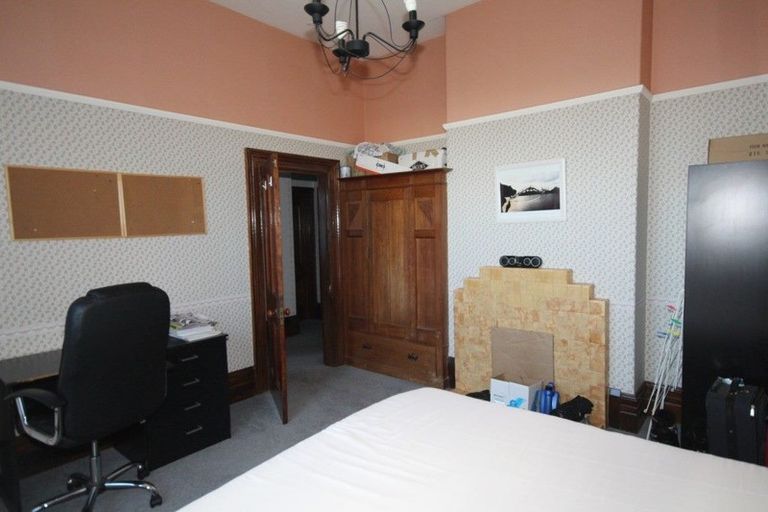 Photo of property in 70 Gladstone Road, Dalmore, Dunedin, 9010